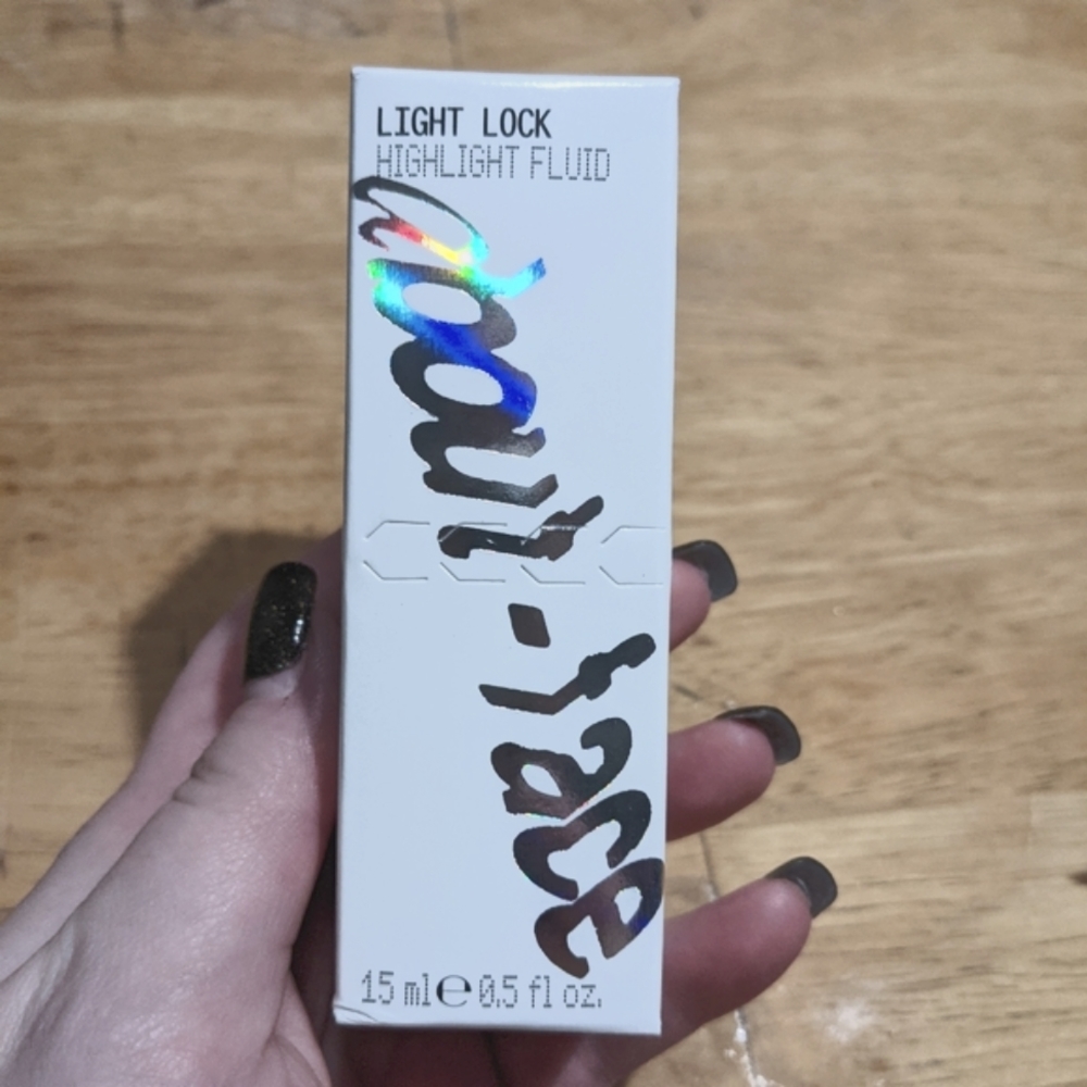 About-face light lock in Shaken or Stirred by Halsey - Picture 3 of 8